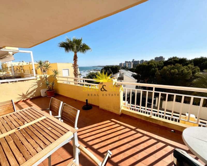 3 Zimmer Apartment zu vermieten in Dehesa de Campoamor mit Pool Garage - 850 € (Ref: 8239592)