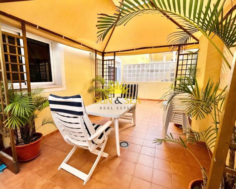 3 Zimmer Apartment zu vermieten in Dehesa de Campoamor mit Pool Garage - 850 € (Ref: 8239592)