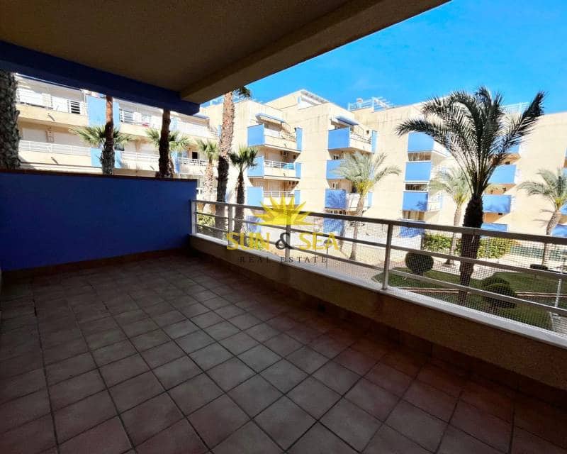 2 soveværelse Lejlighed til leje i Dehesa de Campoamor med swimmingpool garage - € 650 (Ref: 8239593)