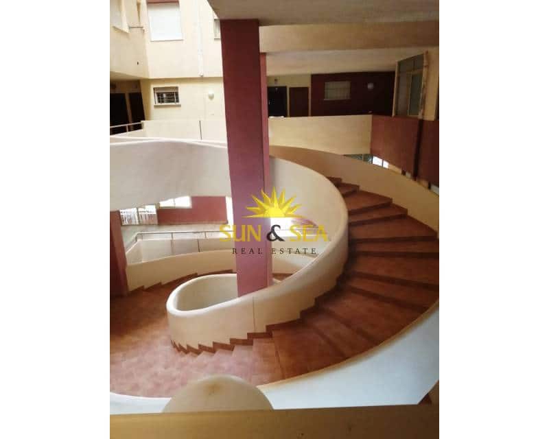 1 makuuhuone Huoneisto vuokrattavana paikassa La Manga del Mar Menor mukana uima-altaan 
autotalli - 600 € (Ref: 8241123)