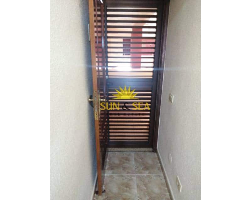 1 makuuhuone Huoneisto vuokrattavana paikassa La Manga del Mar Menor mukana uima-altaan 
autotalli - 600 € (Ref: 8241123)