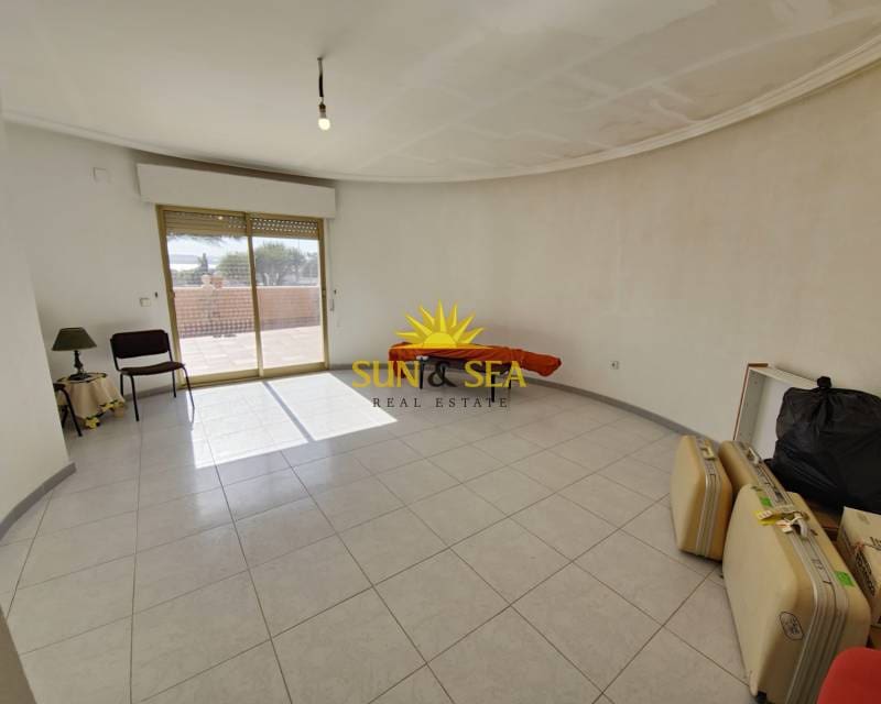 6 bedroom Villa for sale in El Chaparral with pool garage - € 780,000 (Ref: 8243807)