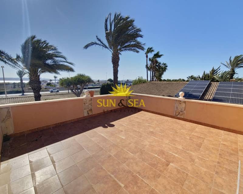 6 bedroom Villa for sale in El Chaparral with pool garage - € 780,000 (Ref: 8243807)