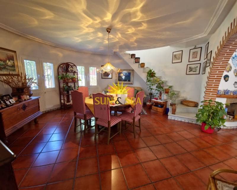 6 bedroom Villa for sale in El Chaparral with pool garage - € 780,000 (Ref: 8243807)