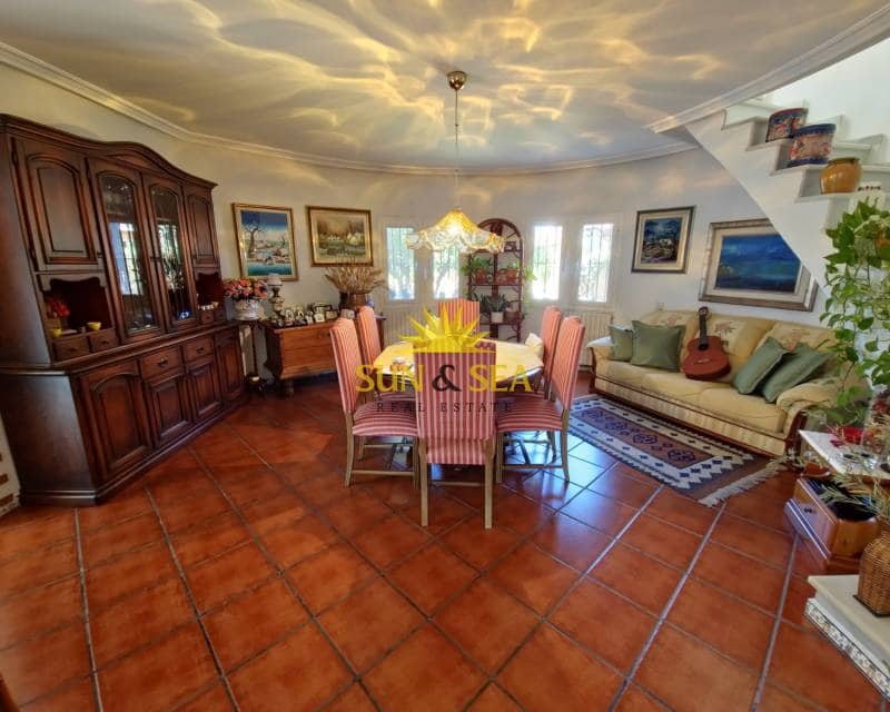 6 bedroom Villa for sale in El Chaparral with pool garage - € 780,000 (Ref: 8243807)