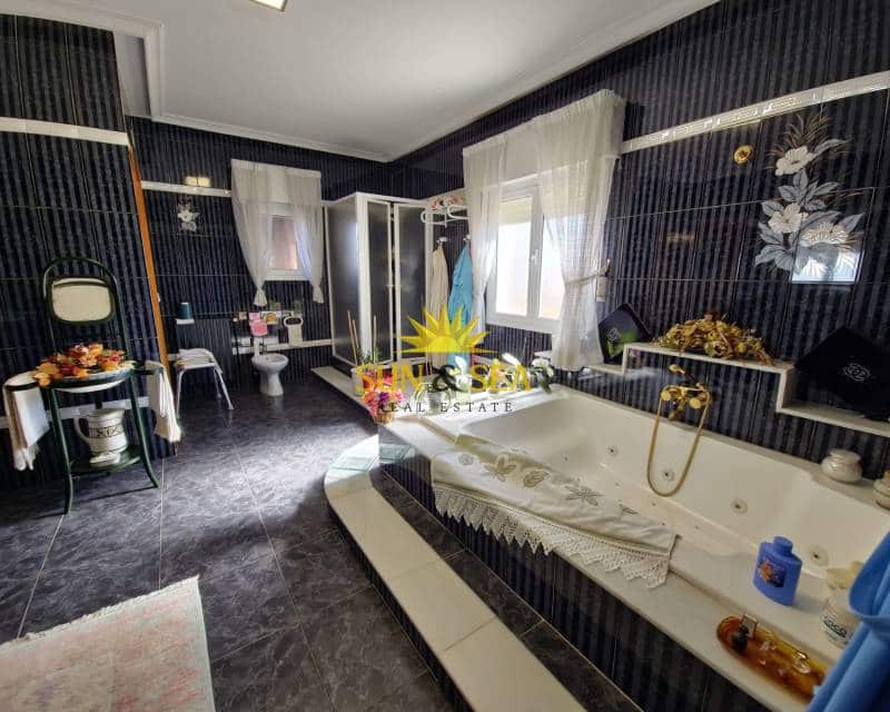 6 bedroom Villa for sale in El Chaparral with pool garage - € 780,000 (Ref: 8243807)