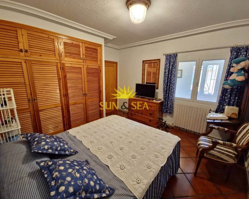 6 bedroom Villa for sale in El Chaparral with pool garage - € 780,000 (Ref: 8243807)