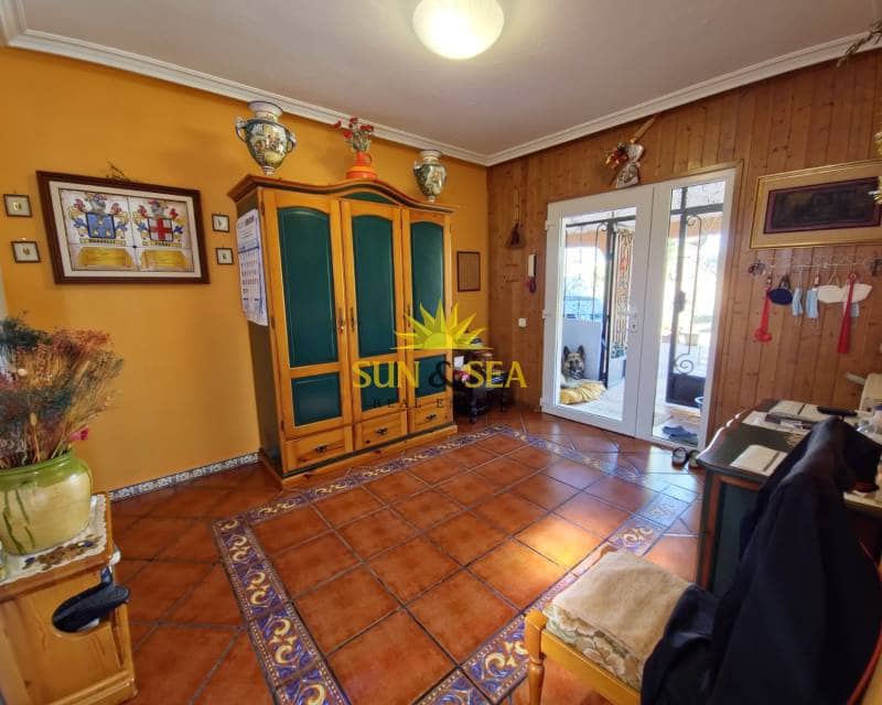 6 bedroom Villa for sale in El Chaparral with pool garage - € 780,000 (Ref: 8243807)