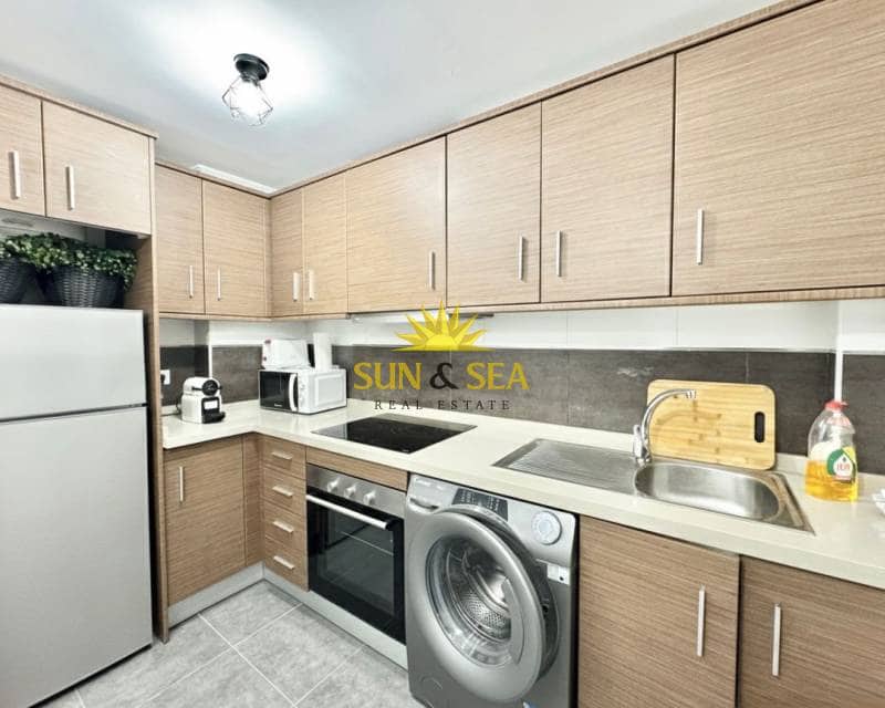 1 camera da letto Attico da affittare in Torrevieja con garage - 750 € (Rif: 8249418)