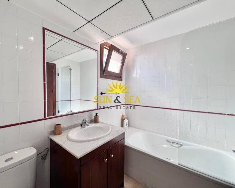 2 bedroom Apartment for rent in Punta Prima with garage - € 1,300 (Ref: 8296413)