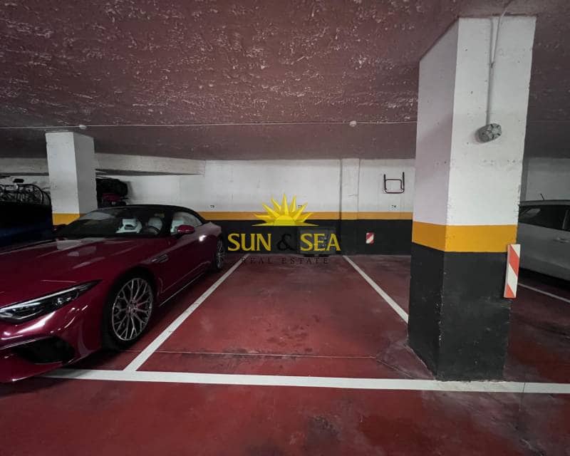 2 bedroom Apartment for rent in Punta Prima with garage - € 1,300 (Ref: 8296413)