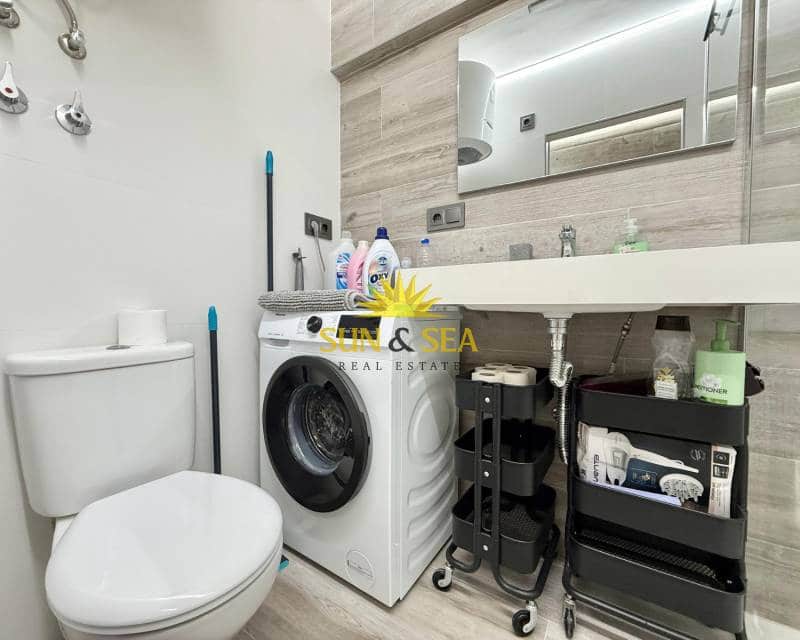 Studio de 1 chambre à louer à Dehesa de Campoamor - 650 € (Ref: 8312692)