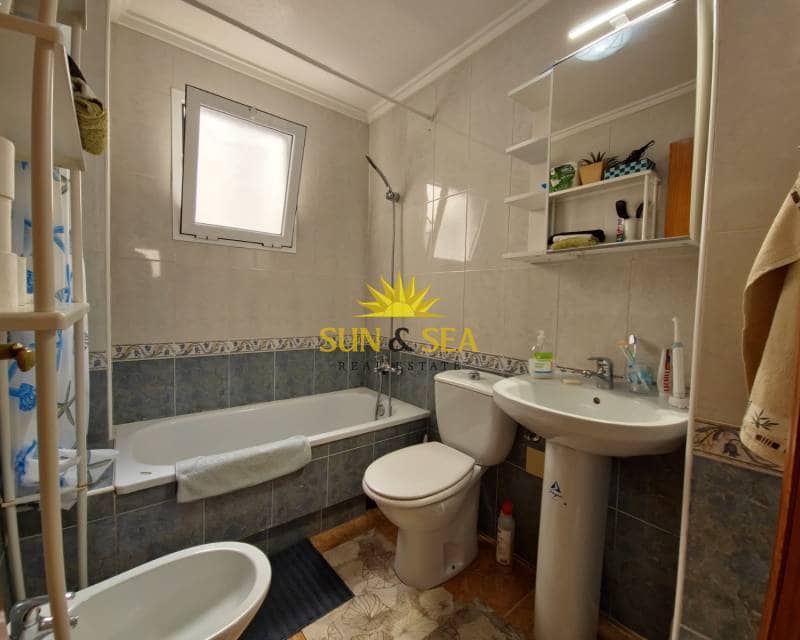 2 sovrum Lägenhet att hyra i Torrevieja - 750 € (Ref: 8329051)