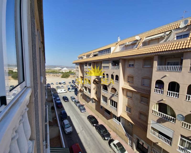 2 sovrum Lägenhet att hyra i Torrevieja - 750 € (Ref: 8329051)
