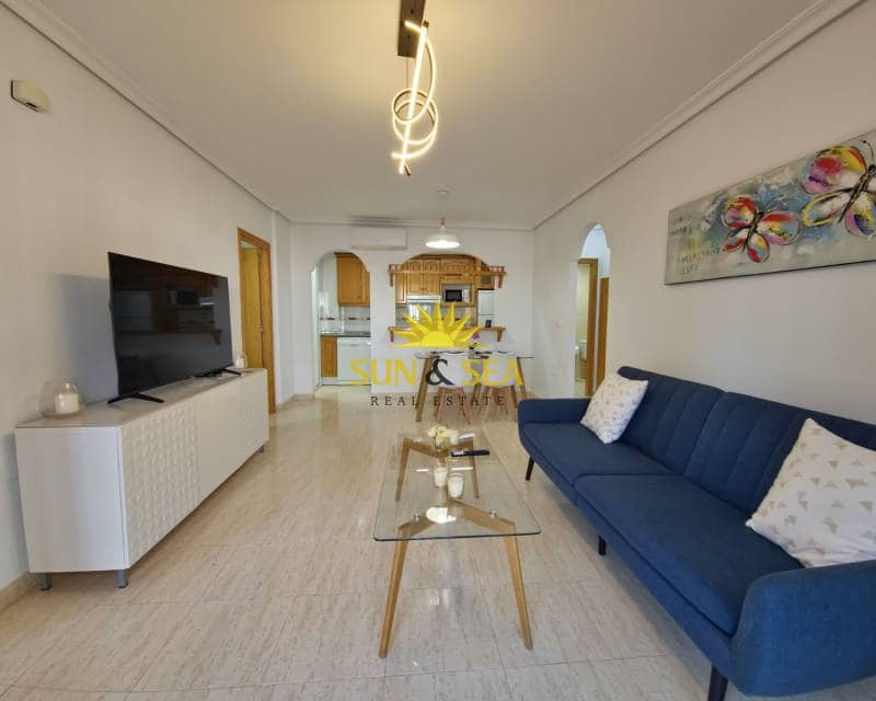 Ático de 2 habitaciones en Daya Vieja en alquiler con piscina garaje - 990 € (Ref: 8370136)