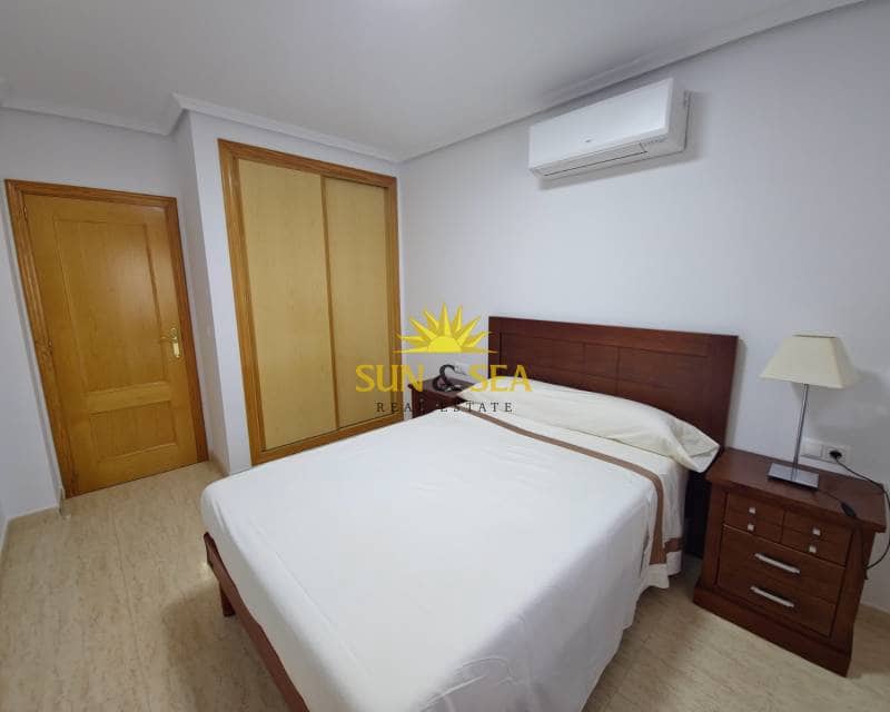 Ático de 2 habitaciones en Daya Vieja en alquiler con piscina garaje - 990 € (Ref: 8370136)