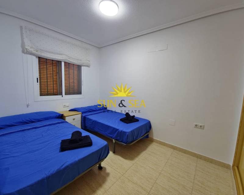 Ático de 2 habitaciones en Daya Vieja en alquiler con piscina garaje - 990 € (Ref: 8370136)
