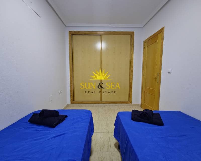 Ático de 2 habitaciones en Daya Vieja en alquiler con piscina garaje - 990 € (Ref: 8370136)