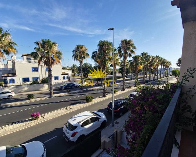Ático de 2 habitaciones en Daya Vieja en alquiler con piscina garaje - 990 € (Ref: 8370136)