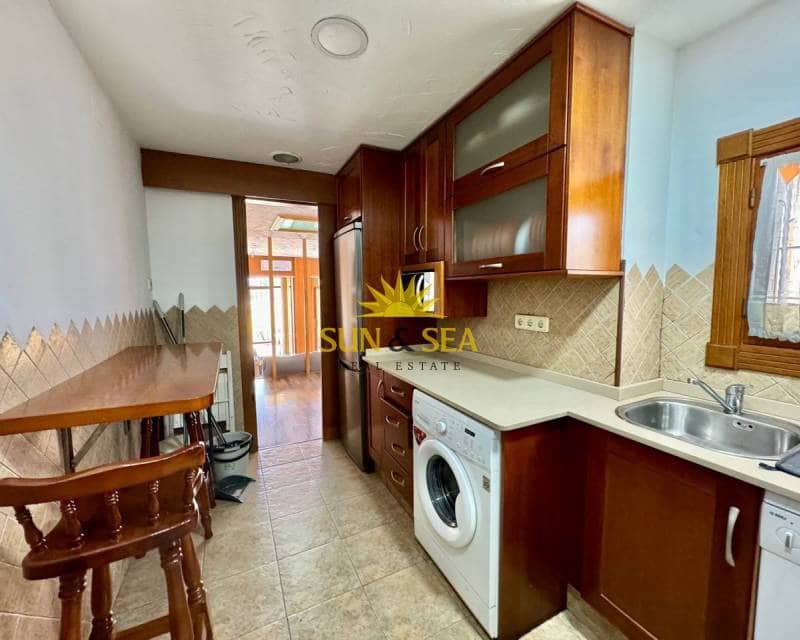 3 makuuhuone Huoneisto vuokrattavana paikassa Torrevieja mukana uima-altaan - 1 200 € (Ref: 8417006)