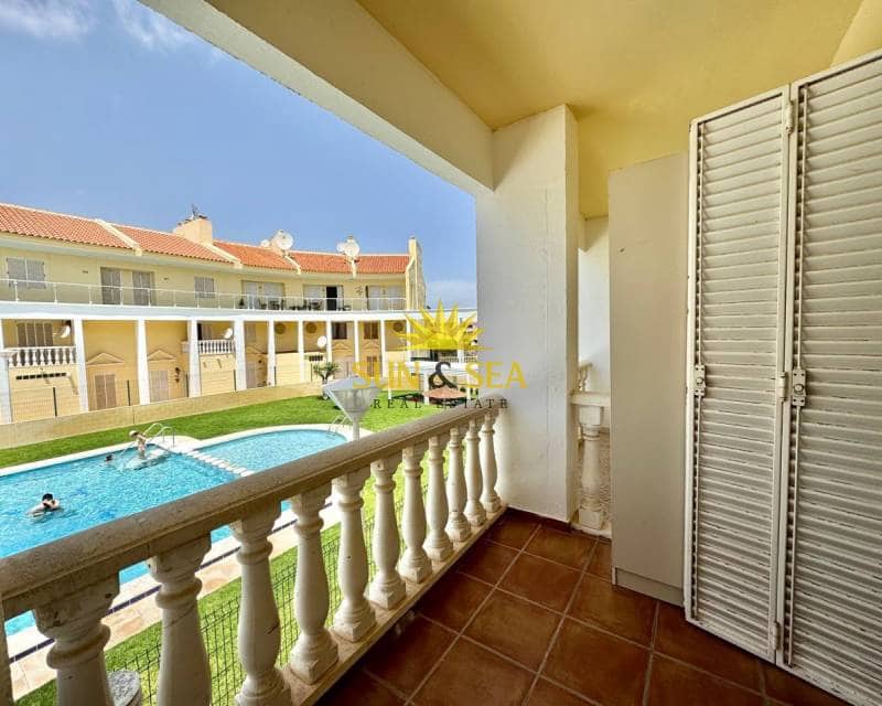 3 makuuhuone Huoneisto vuokrattavana paikassa Torrevieja mukana uima-altaan - 1 200 € (Ref: 8417006)