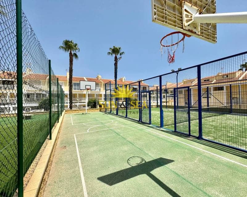 3 makuuhuone Huoneisto vuokrattavana paikassa Torrevieja mukana uima-altaan - 1 200 € (Ref: 8417006)
