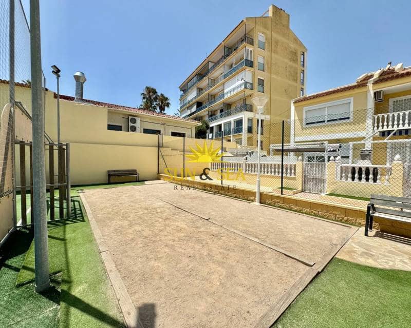 3 makuuhuone Huoneisto vuokrattavana paikassa Torrevieja mukana uima-altaan - 1 200 € (Ref: 8417006)