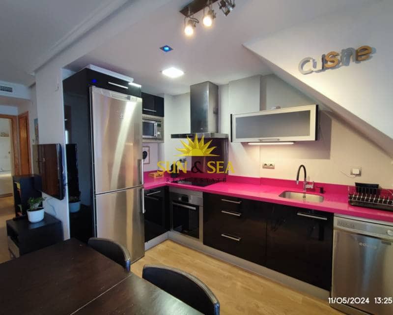 2 makuuhuone Kattohuoneisto lomavuokrausta paikassa Gran Alacant mukana uima-altaan 
autotalli - 900 € (Ref: 8418149)