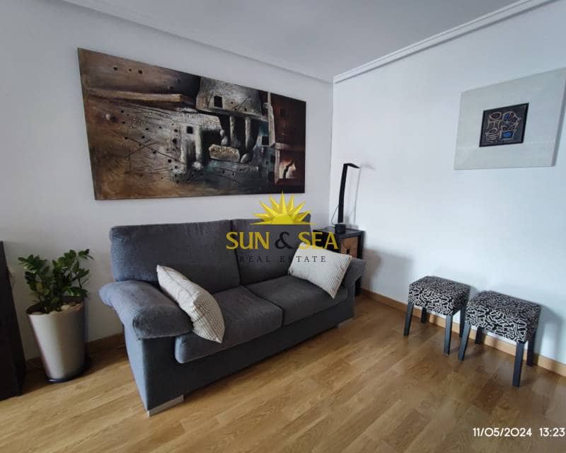 2 makuuhuone Kattohuoneisto lomavuokrausta paikassa Gran Alacant mukana uima-altaan 
autotalli - 900 € (Ref: 8418149)