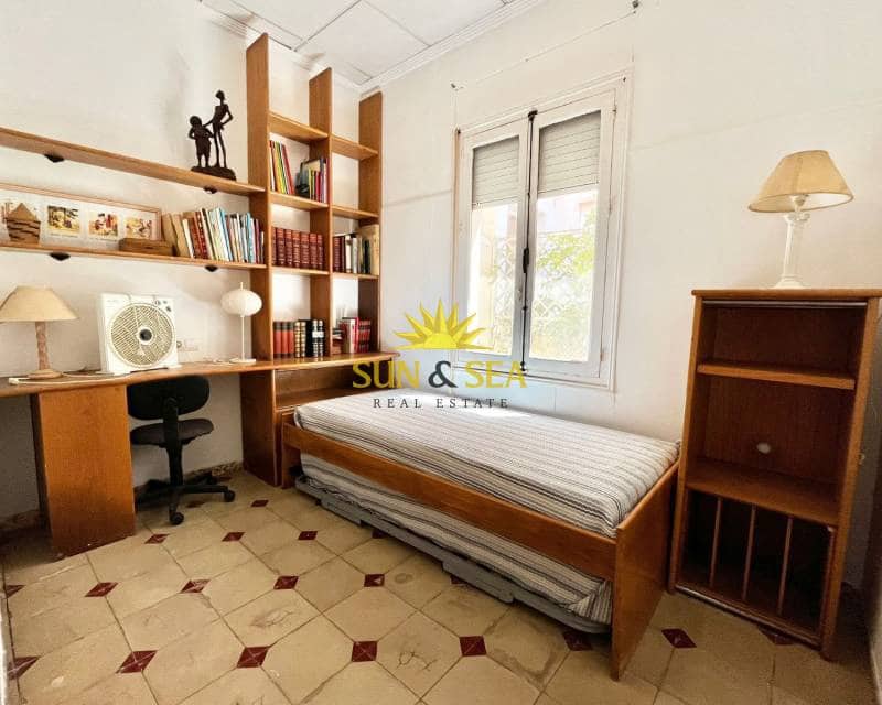 3 bedroom Townhouse for rent in Torrevieja with pool - € 1,500 (Ref: 8425457)