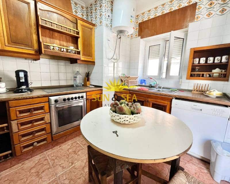 3 bedroom Townhouse for rent in Torrevieja with pool - € 1,500 (Ref: 8425457)