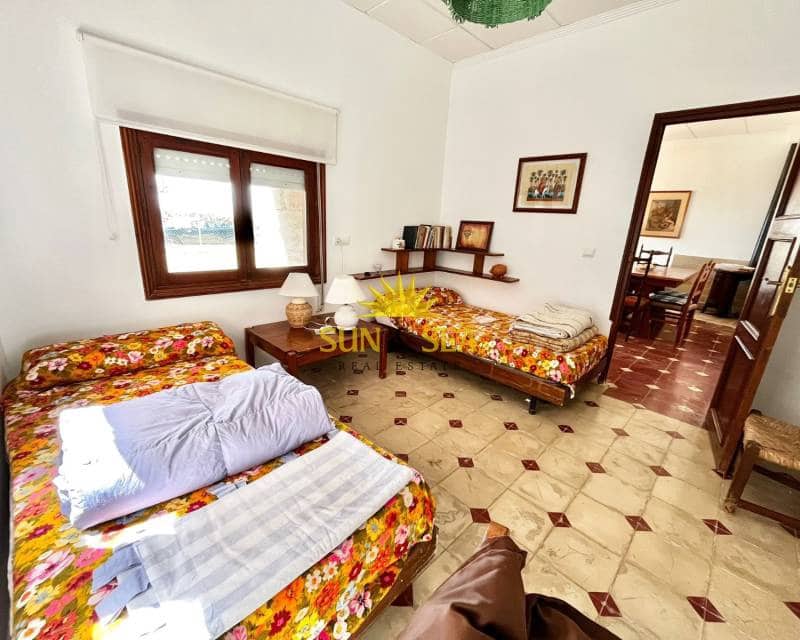 3 bedroom Townhouse for rent in Torrevieja with pool - € 1,500 (Ref: 8425457)