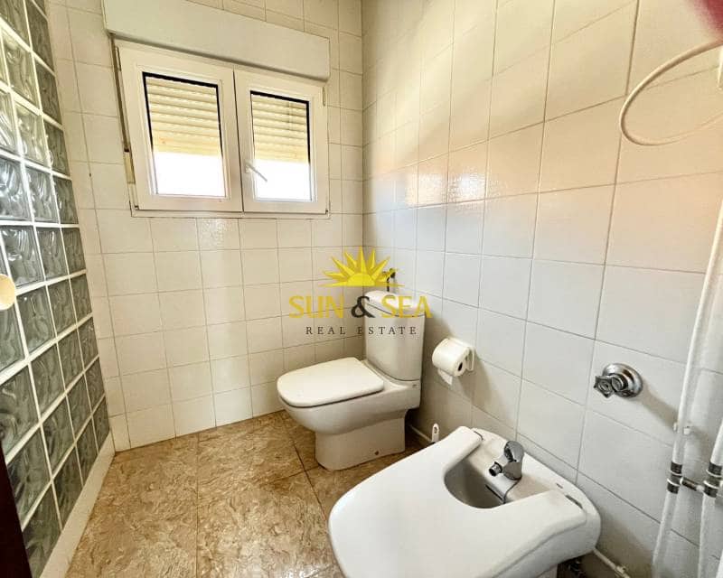 3 bedroom Townhouse for rent in Torrevieja with pool - € 1,500 (Ref: 8425457)