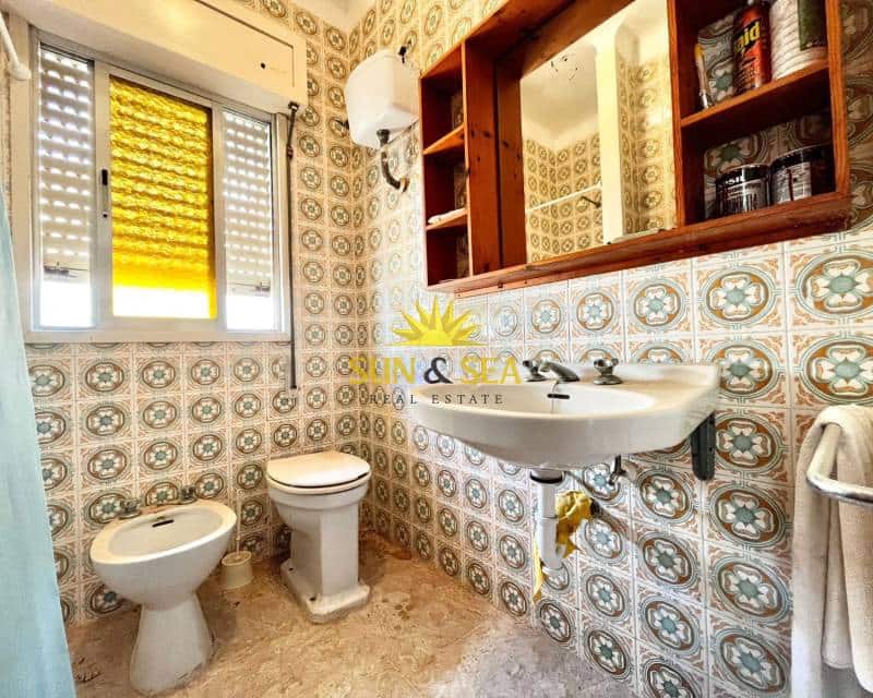 3 bedroom Townhouse for rent in Torrevieja with pool - € 1,500 (Ref: 8425457)