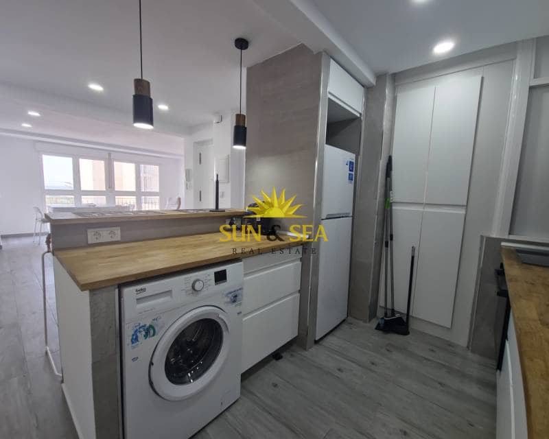 3 bedroom Apartment for rent in Torrevieja - € 950 (Ref: 8425804)