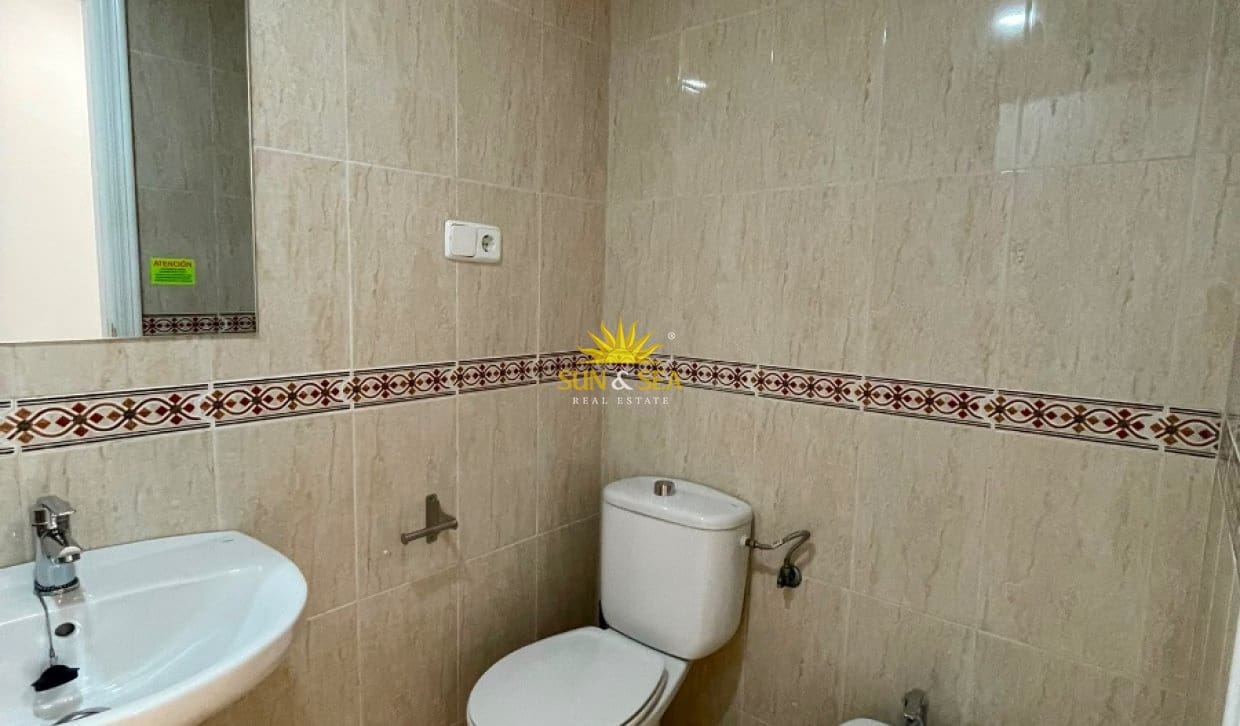 2 bedroom Apartment for rent in Almoradi with pool - € 680 (Ref: 8428103)