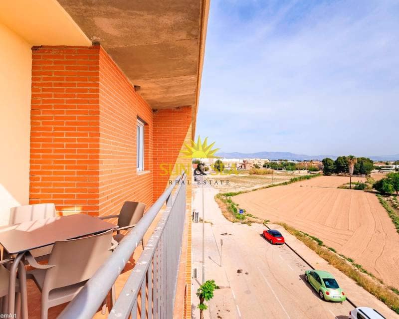 2 soverom Penthouse til leie i Almoradi med svømmebasseng - € 750 (Ref: 8429814)