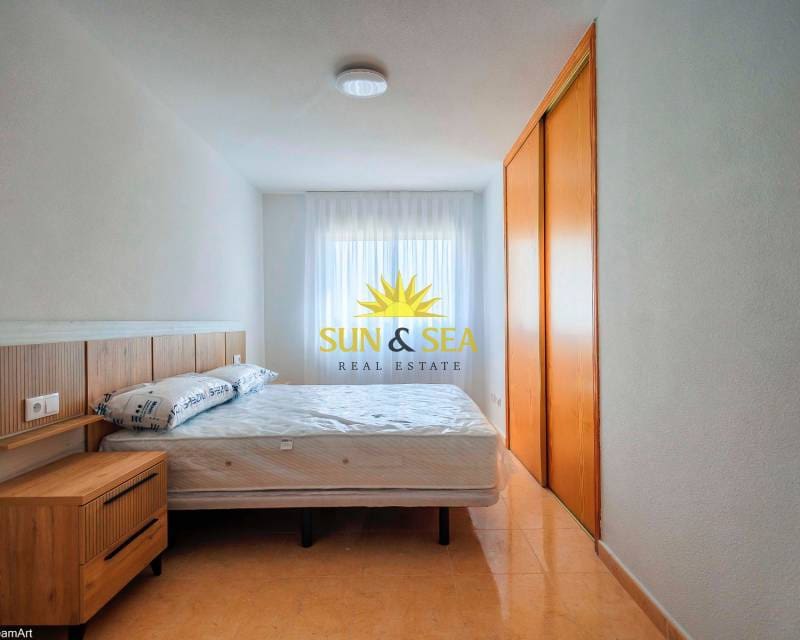 2 soverom Penthouse til leie i Almoradi med svømmebasseng - € 750 (Ref: 8429814)