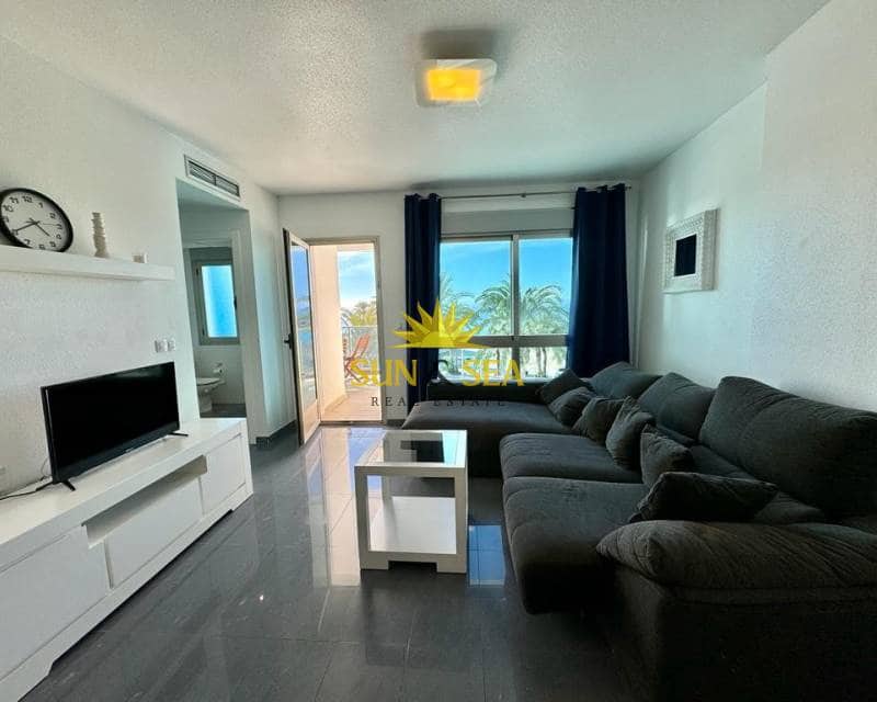 2 soveværelse Lejlighed til leje i La Manga del Mar Menor med swimmingpool garage - € 600 (Ref: 8429893)