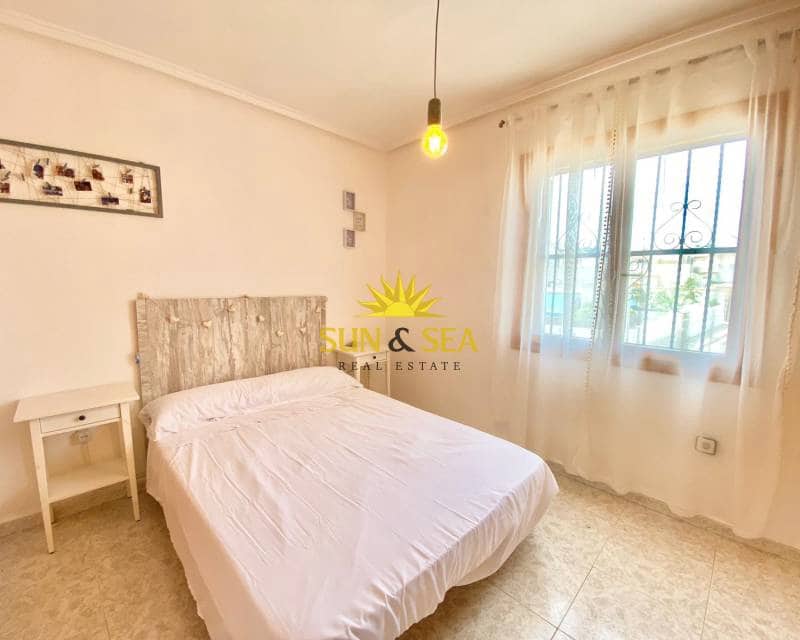 3 bedroom Villa for rent in Los Altos with pool - € 850 (Ref: 8433751)