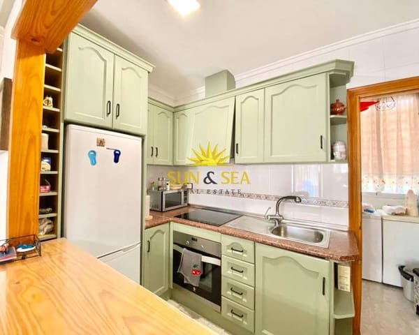 3 makuuhuone Huvila vuokrattavana paikassa Los Altos mukana uima-altaan - 850 € (Ref: 8433751)