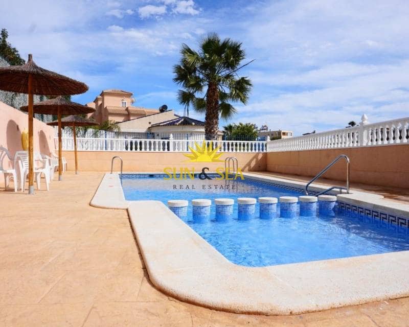 3 slaapkamer Villa te huur in Playa Flamenca met zwembad garage - € 1.500 (Ref: 8438147)