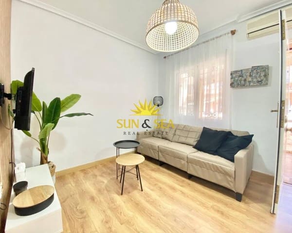 Chalet de 3 habitaciones en Playa Flamenca, Orihuela en alquiler con piscina garaje - 1.500 € (Ref: 8438147)