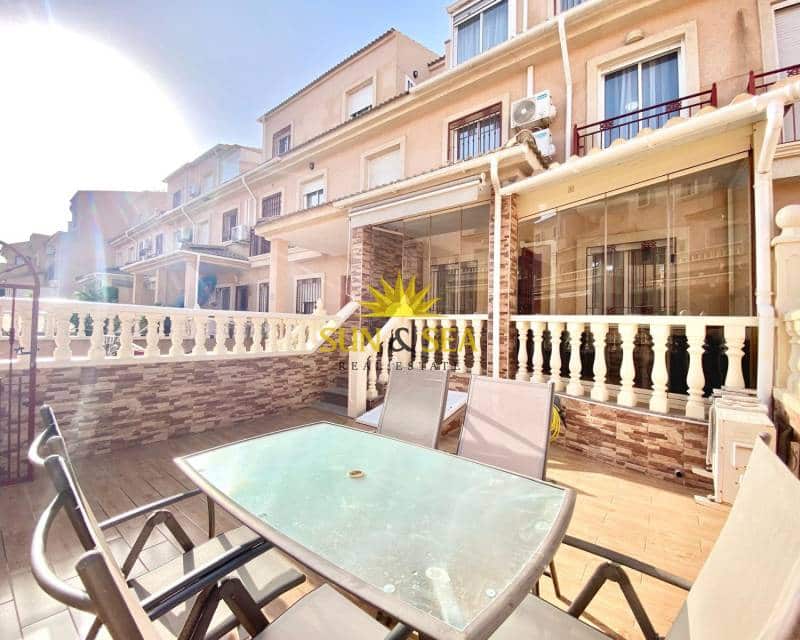 3 slaapkamer Villa te huur in Playa Flamenca met zwembad garage - € 1.500 (Ref: 8438147)