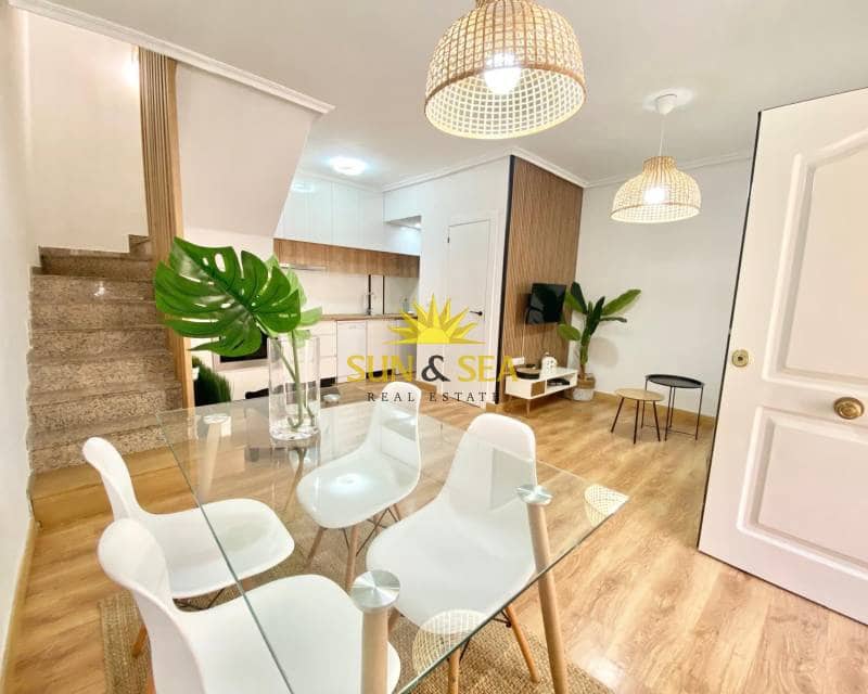 3 slaapkamer Villa te huur in Playa Flamenca met zwembad garage - € 1.500 (Ref: 8438147)