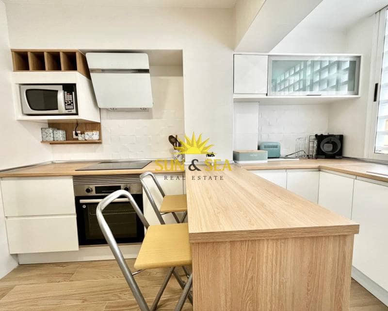 3 slaapkamer Appartement te huur in Torrevieja met zwembad garage - € 1.000 (Ref: 8438182)