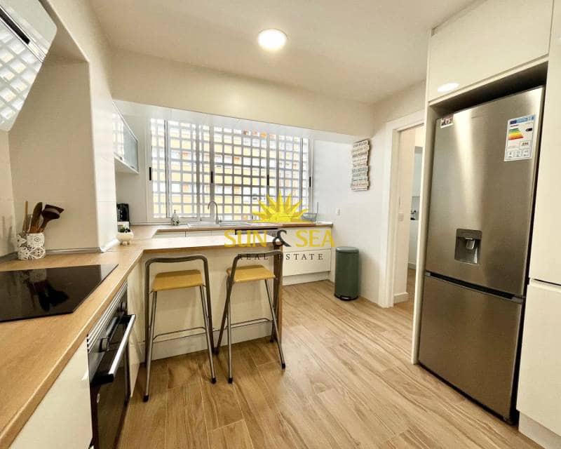 3 slaapkamer Appartement te huur in Torrevieja met zwembad garage - € 1.000 (Ref: 8438182)