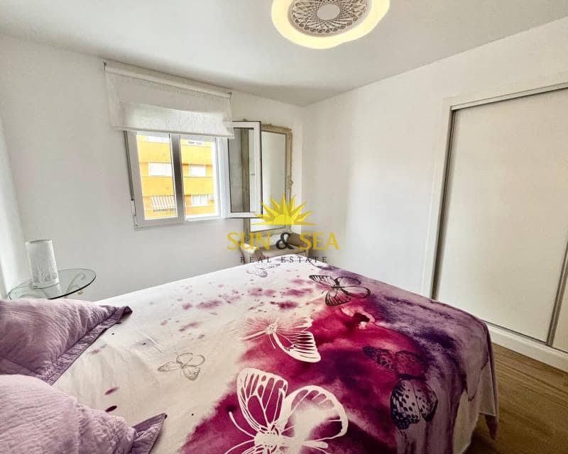 3 slaapkamer Appartement te huur in Torrevieja met zwembad garage - € 1.000 (Ref: 8438182)