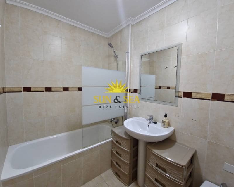 2 bedroom Apartment for rent in Orihuela Costa with pool garage - € 950 (Ref: 8445088)