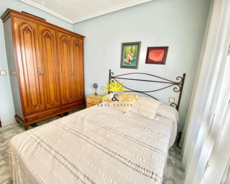 3 bedroom Apartment for rent in Torrevieja with garage - € 900 (Ref: 8447724)